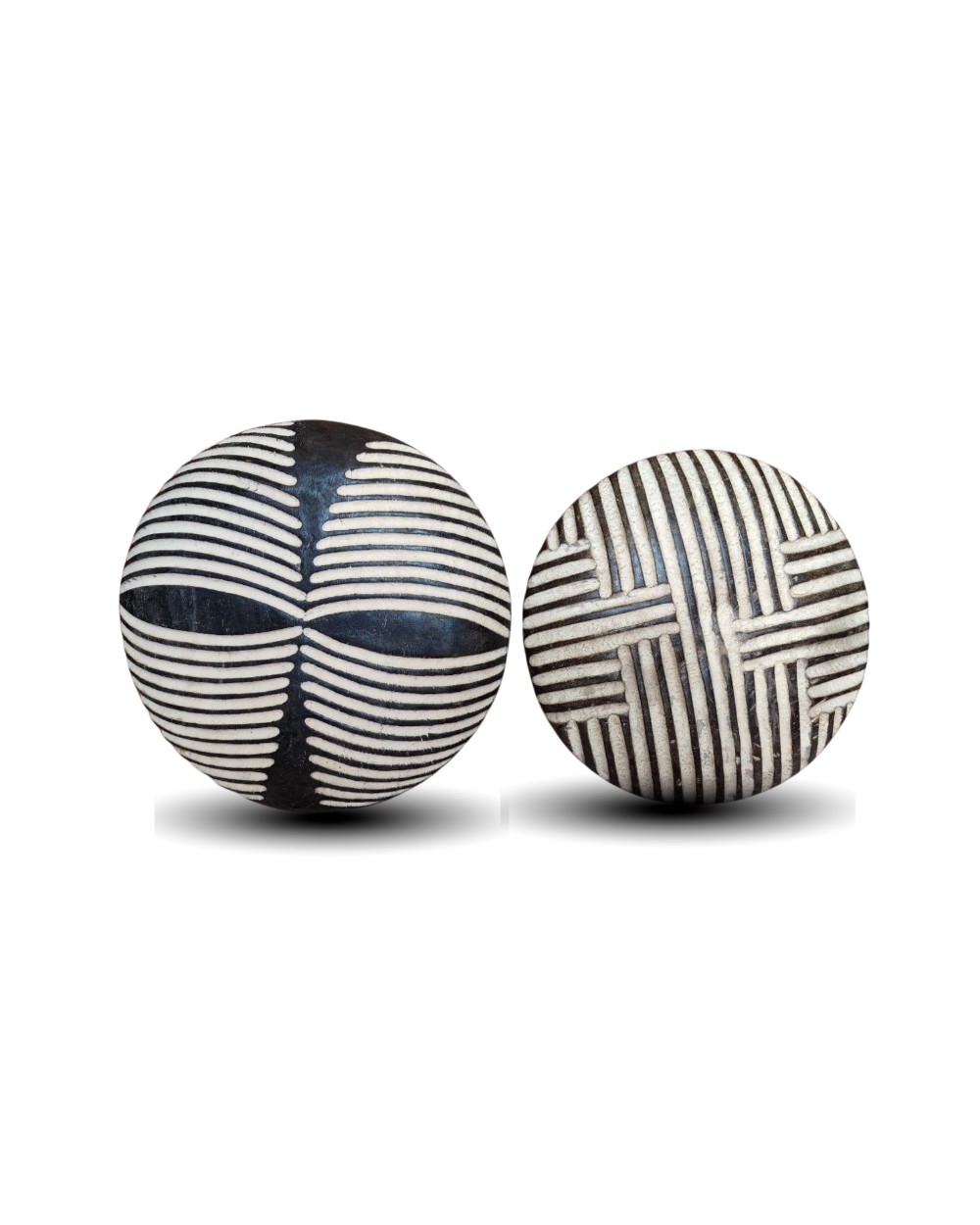 CAMEROON – BAMILEKE SHIELDS - Variant 1